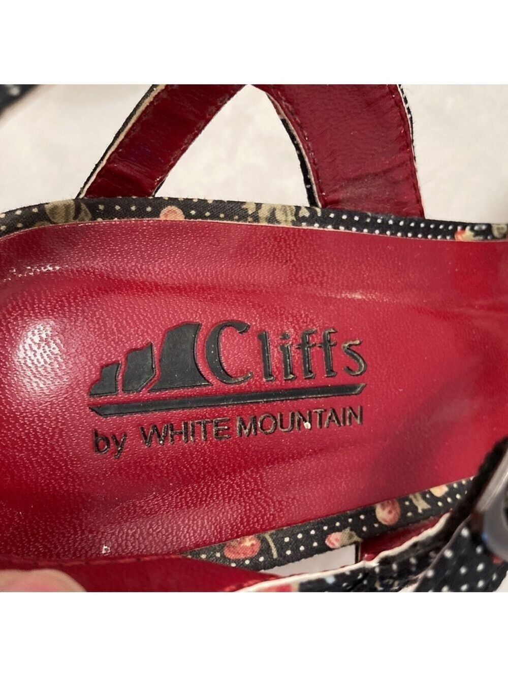 CLIFFS Sandals by White Mountain - Picture 11 of 13